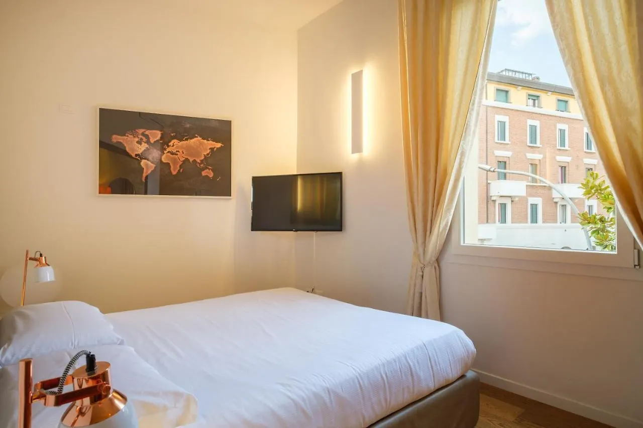Oda ve Kahvaltı Tempobiancosuites Bolonya